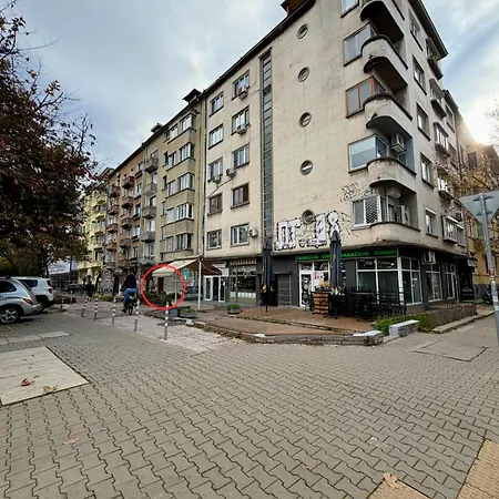 Prime Center - 1bdr - Floor Next To The National Stadium & Lejlighed Sofia