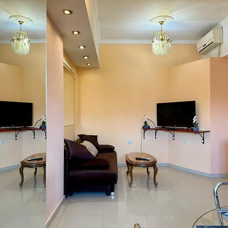 Prime Center - 1bdr - Floor Next To The National Stadium &