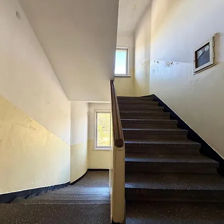 Prime Center - 1bdr - Floor Next To The National Stadium & Apartmán *
