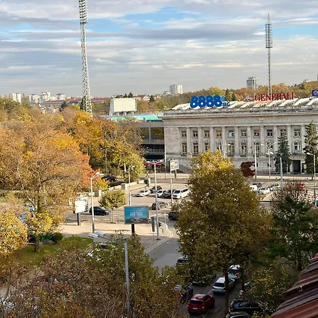 Apartment Prime Center - 1bdr - Floor Next To The National Stadium &
