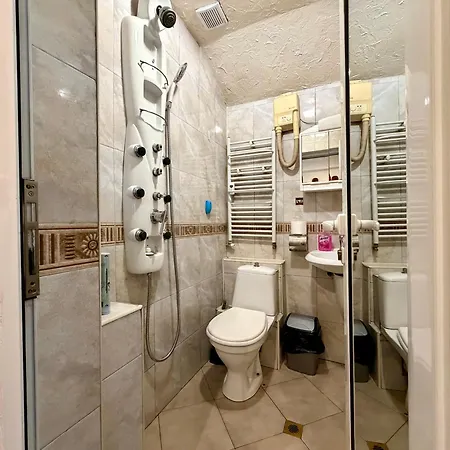 Prime Center - 1bdr - Floor Next To The National Stadium & Apartment *