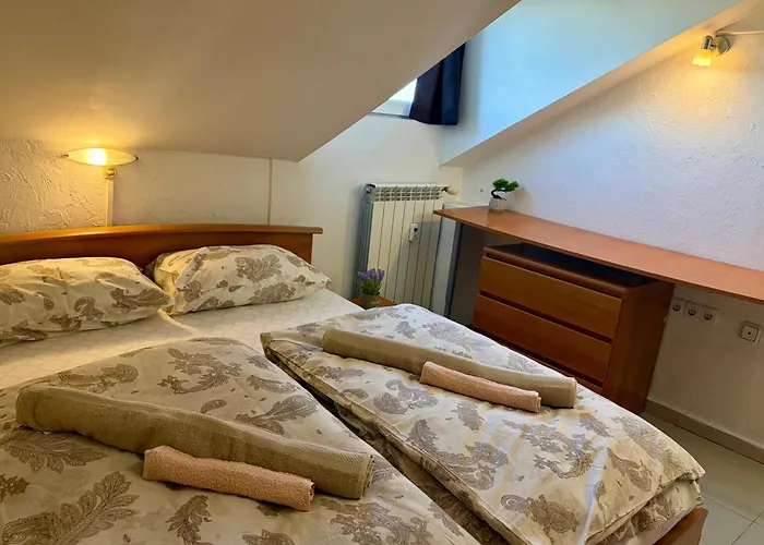 Prime Center - 1bdr - Floor Next To The National Stadium & アパート