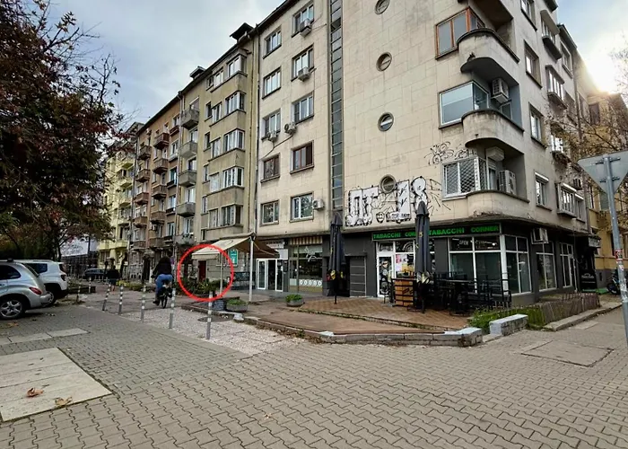 Prime Center - 1bdr - Floor Next To The National Stadium & アパート ソフィア